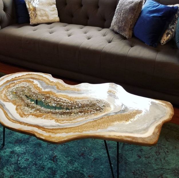 Coffee table made out of crystal