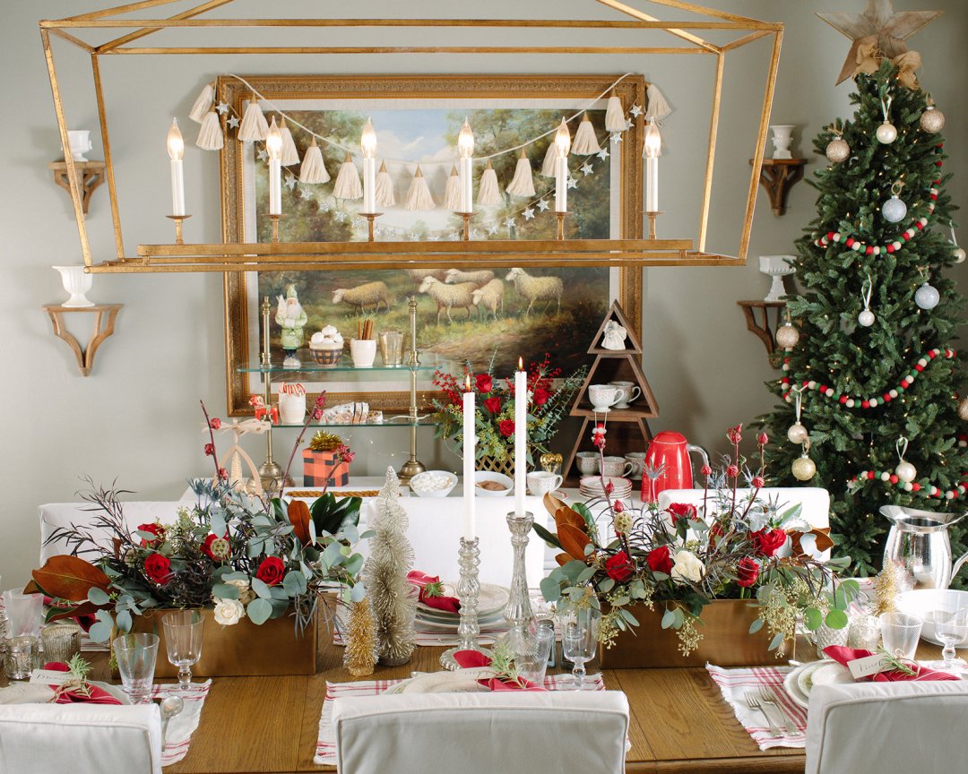 Dining room decorated for Christmas
